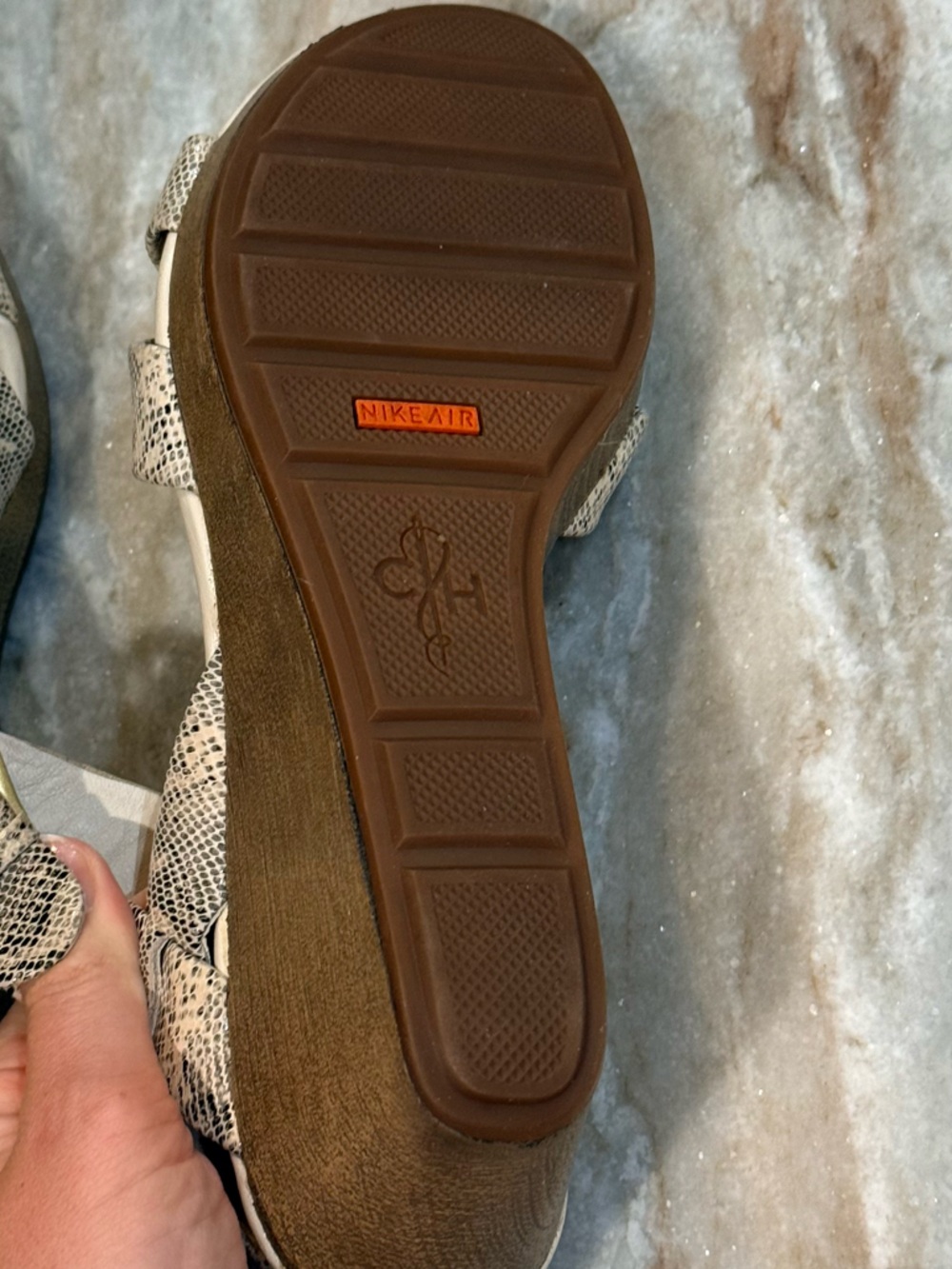 Women’s COLE HAAN Tan/grey snakeskin leather wedge sandals- Size 7.5 - Picture 7 of 7